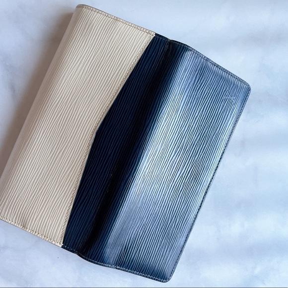 Louis Vuitton long Epi leather bifold wallet blue and white ✨ - Picture 12 of 16